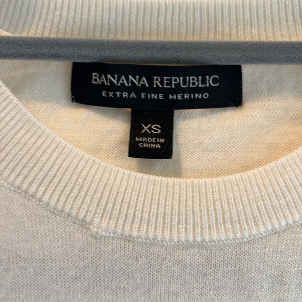 Banana Republic Striped Merino sweater. Size XS - Picture 3 of 4